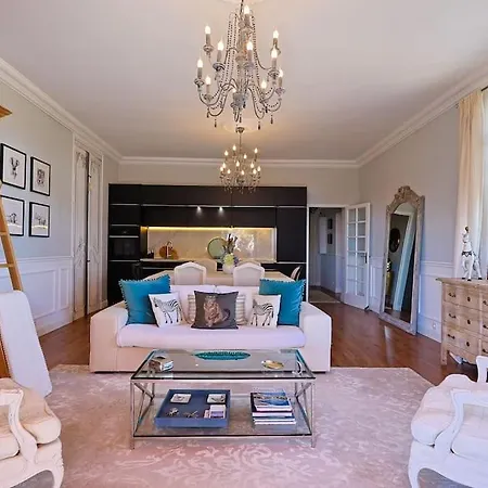 Elegant Piscine Vue Mer Apartment *