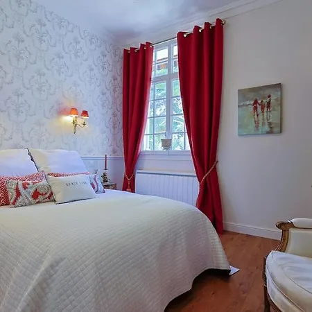Elegant Piscine Vue Mer Apartment